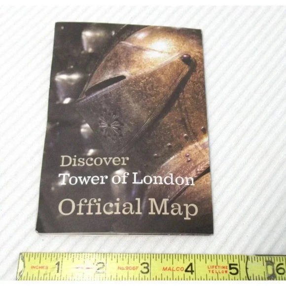 Discover The Tower of London - Official Guide - With Fold-Out Map Souvenir - Picture 4 of 4